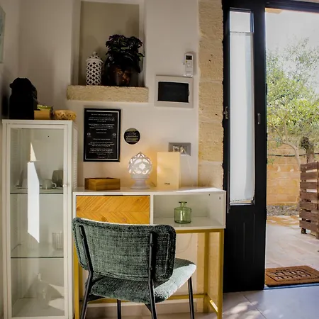 Bed & Breakfast Oppure - Masseria Moderna