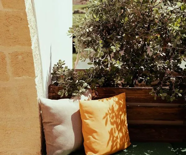 Oppure - Masseria Moderna Bed & Breakfast